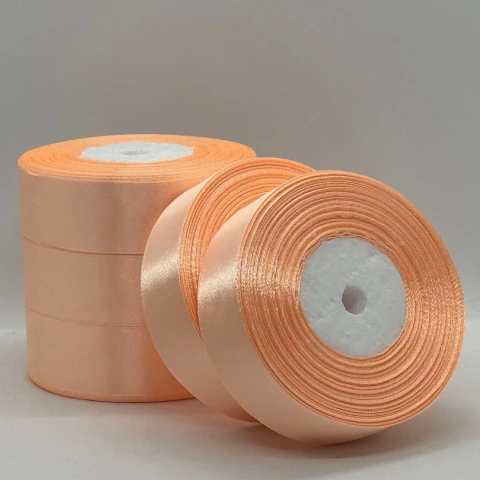 Атласна стрічка 2.5 см (33 м.), 07 крем