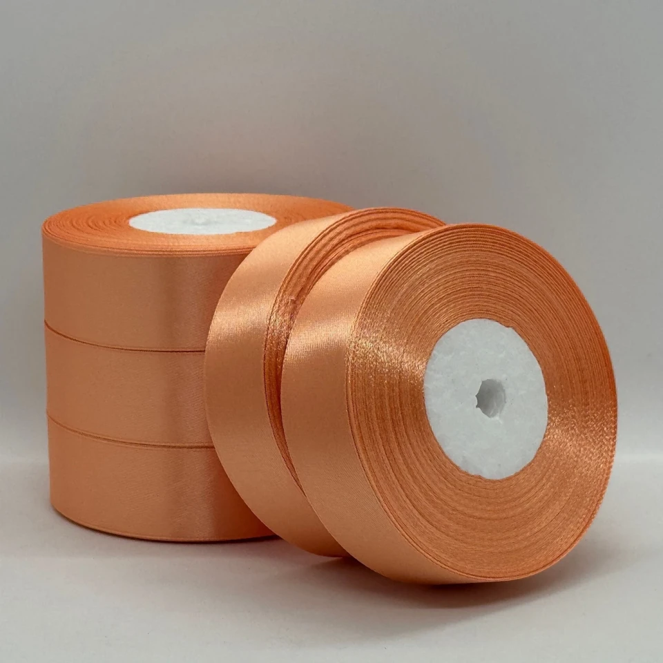 Атласна стрічка 2.5 см (33 м.), 124 темний персиковий