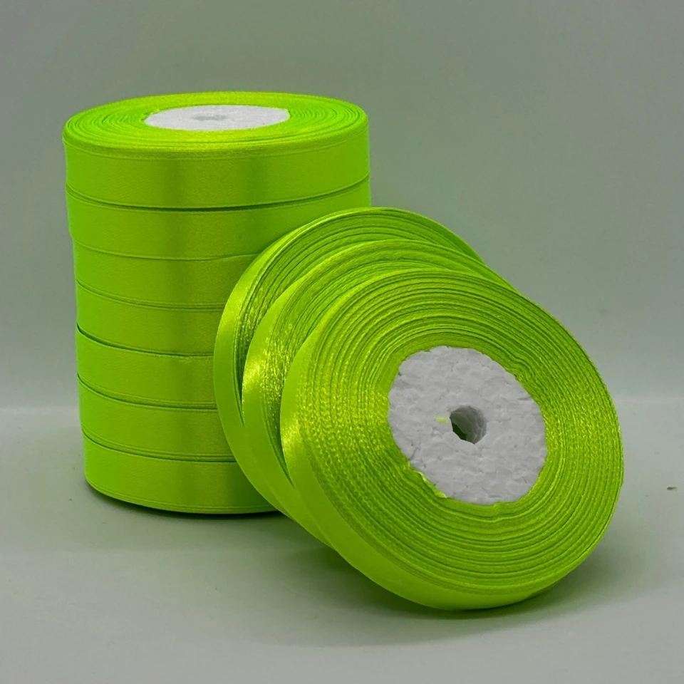 Атласна стрічка 1.2 см (33 м.), 57 неон салатовий