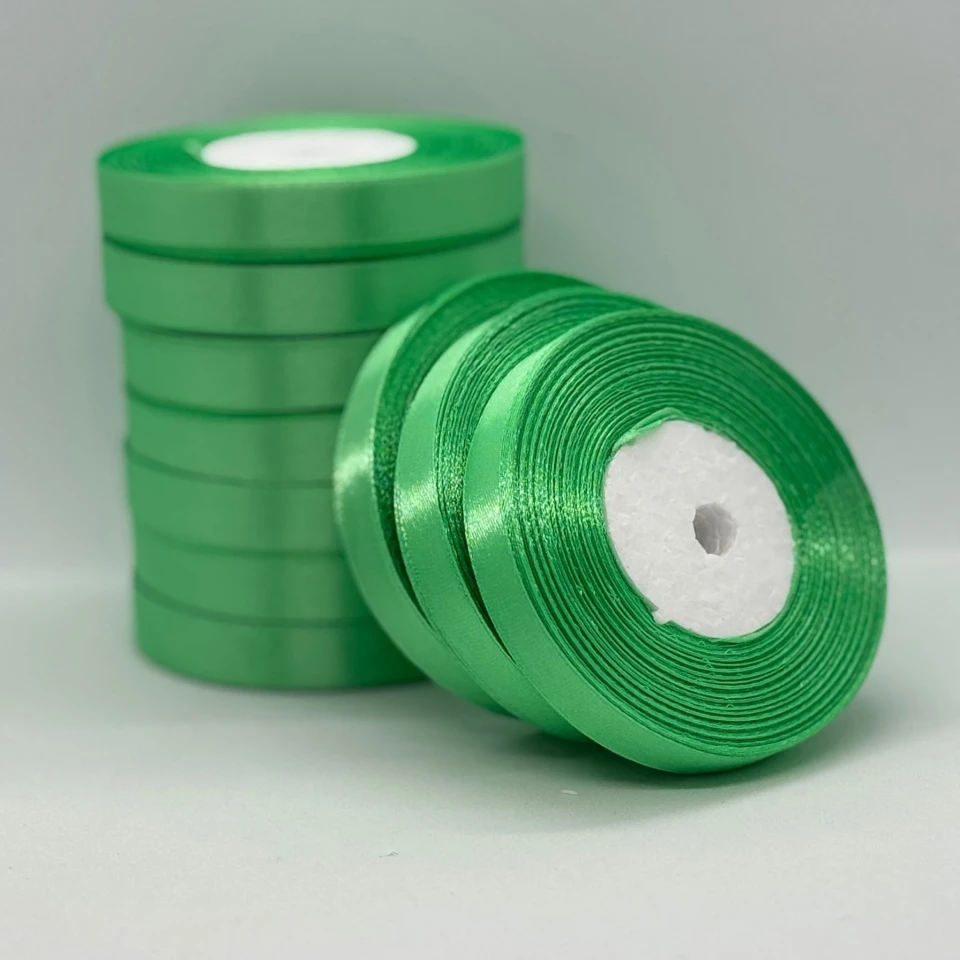 Атласна стрічка 1.2 см (33 м.), 138 зелене море