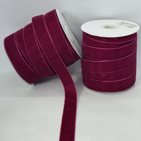 Оксамитова стрічка 2 см (25 ярдів/22,75 м.), 31 світлий бордовий