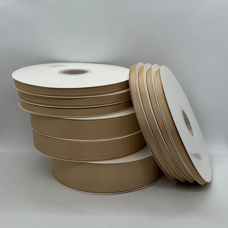 Стрічка репс 0.65 см (100 ярдів/91 м.), 1202 кава з молоком