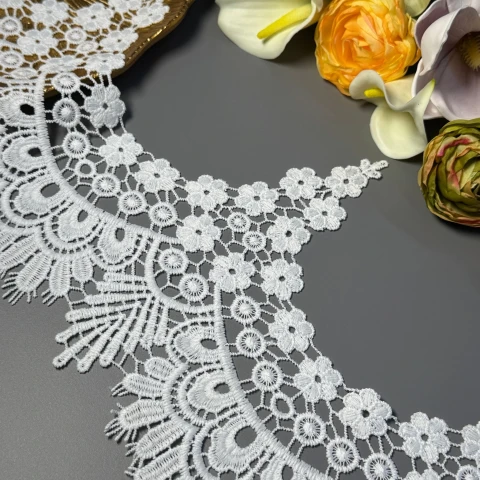 Мереживо поліестер ВВ"Шик натхнення" 23 см(1 м.), теплий білий