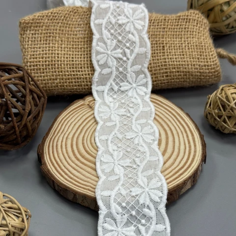 3D Мереживо прошва Лотос 4,5 см (1 метр), білий