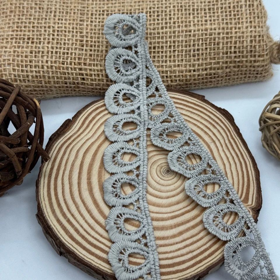 Мереживо поліестер "Ніжне сяйво" 2,5 см.(1 м.), сірий