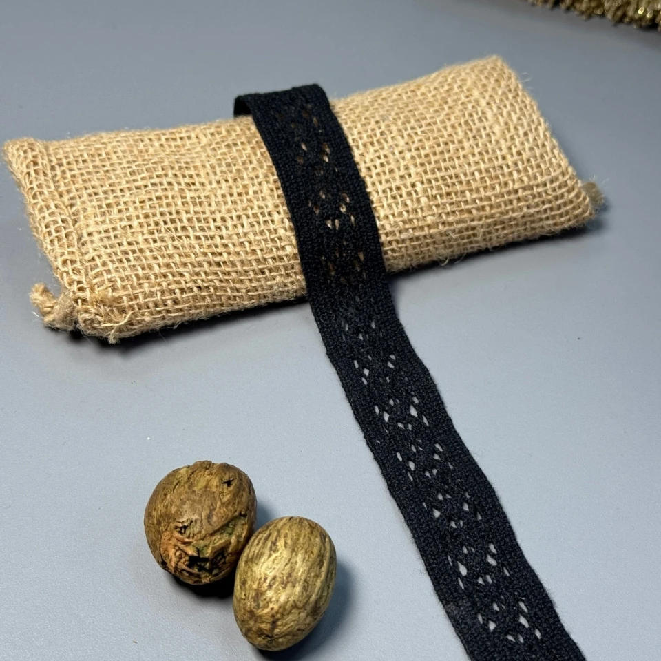 Мереживо макраме "Срібний пил" 2,5 см (1 м.), чорний