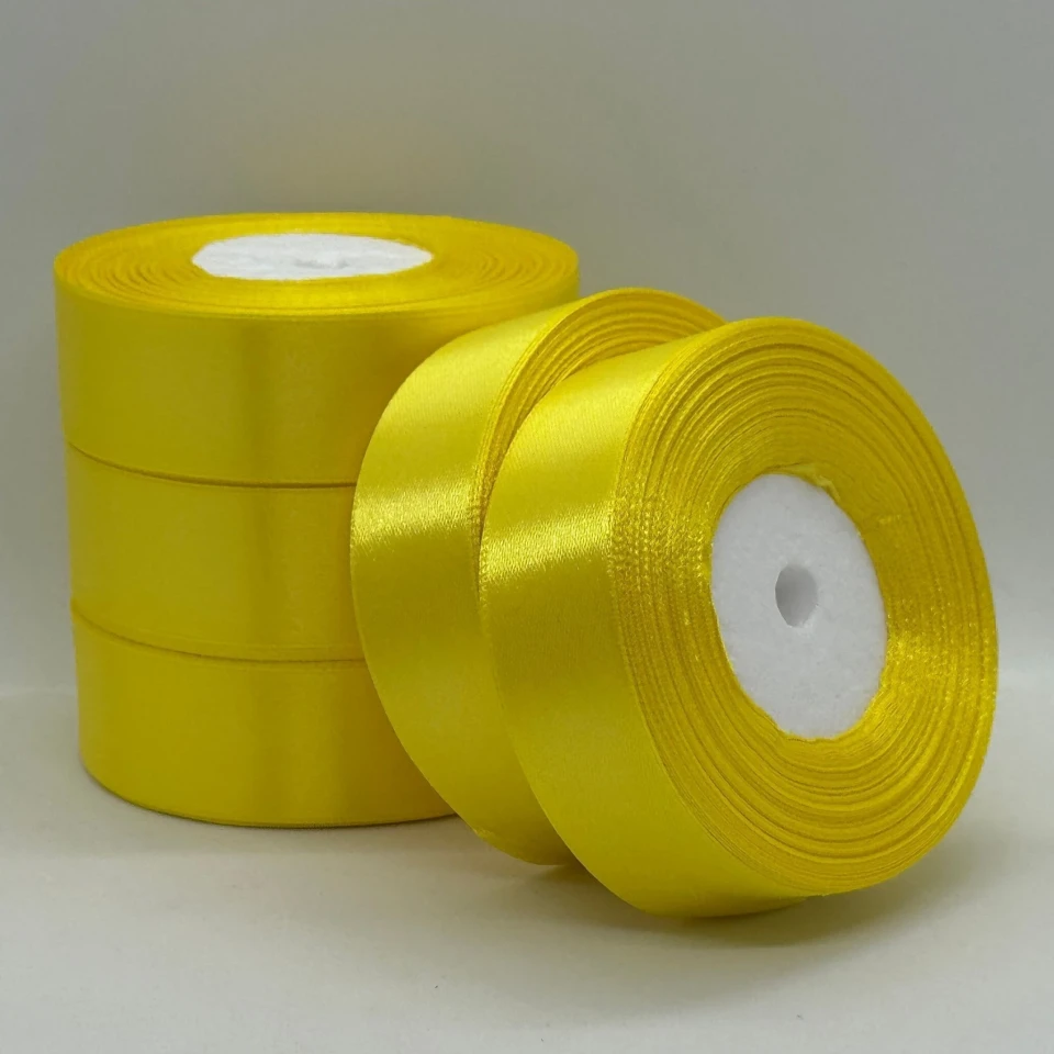 Атласна стрічка 2.5 см (33 м.), 143 світлий жовтий