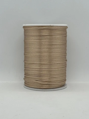 Шнур атласний корсетний 2.3 мм (100 ярдів/91,44 м.), 18 бежевий