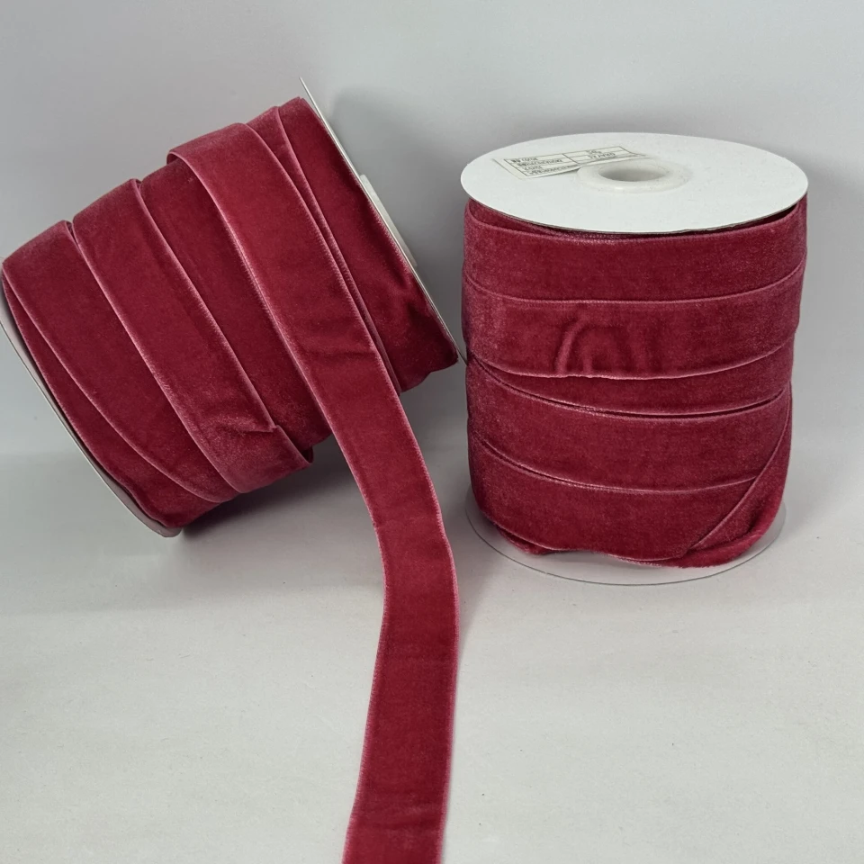 Оксамитова стрічка 2 см (25 ярдів/22,75 м.), 26 кораловий