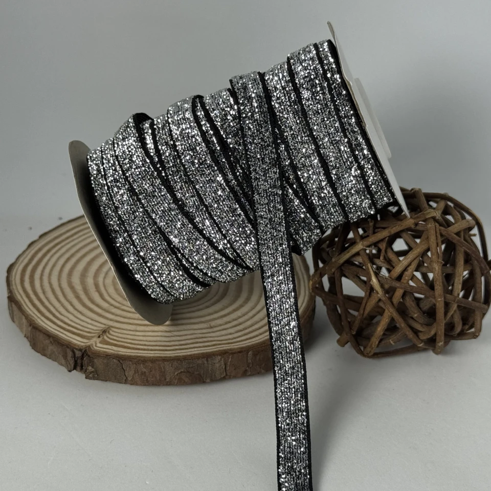 Оксамитова стрічка люрекс 1 см (25 ярдів/22,75 м.), 17 срібло + чорний