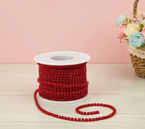 Цепі камні ss 8 2.5 мм (10 ярдів), червоний