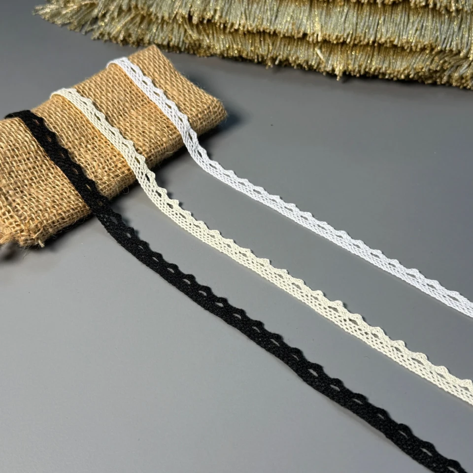 Мереживо макраме "Шепіт ліній" 1 см.(1 м.), білий