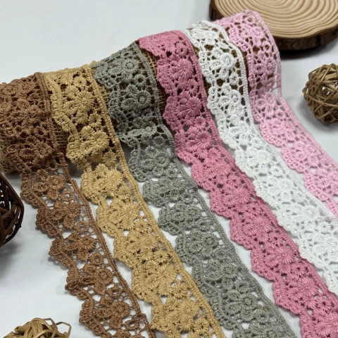 Мереживо поліестер "Світло ніжності" 4 см.(1 м.), білий