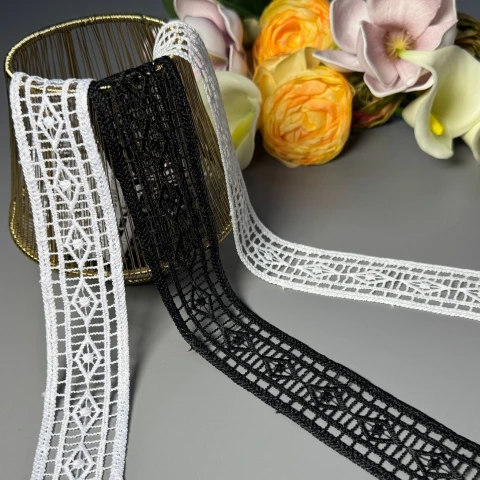 Мереживо поліестер ВВ"Ніжний блиск" 4 см.(1 м.), білий