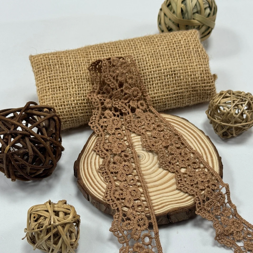 Мереживо поліестер "Світло ніжності" 4 см.(1 м.), коричневий