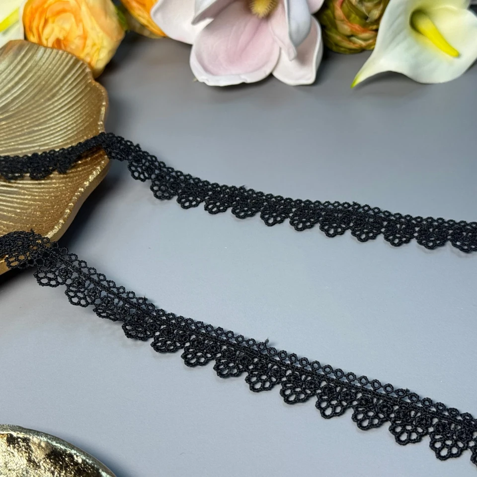 Мереживо поліестер ВВ"Тонкий силует" 2 см.(1 м.), чорний