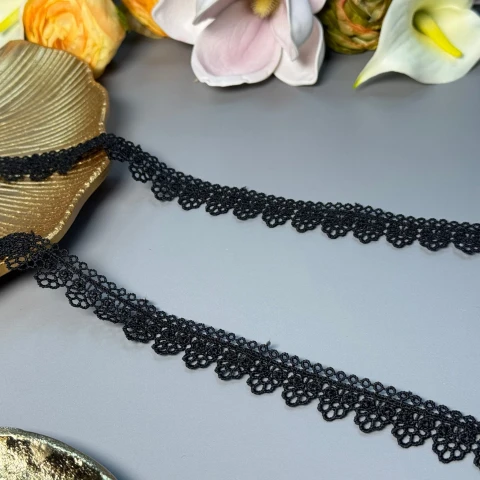 Мереживо поліестер ВВ"Тонкий силует" 2 см.(1 м.), чорний