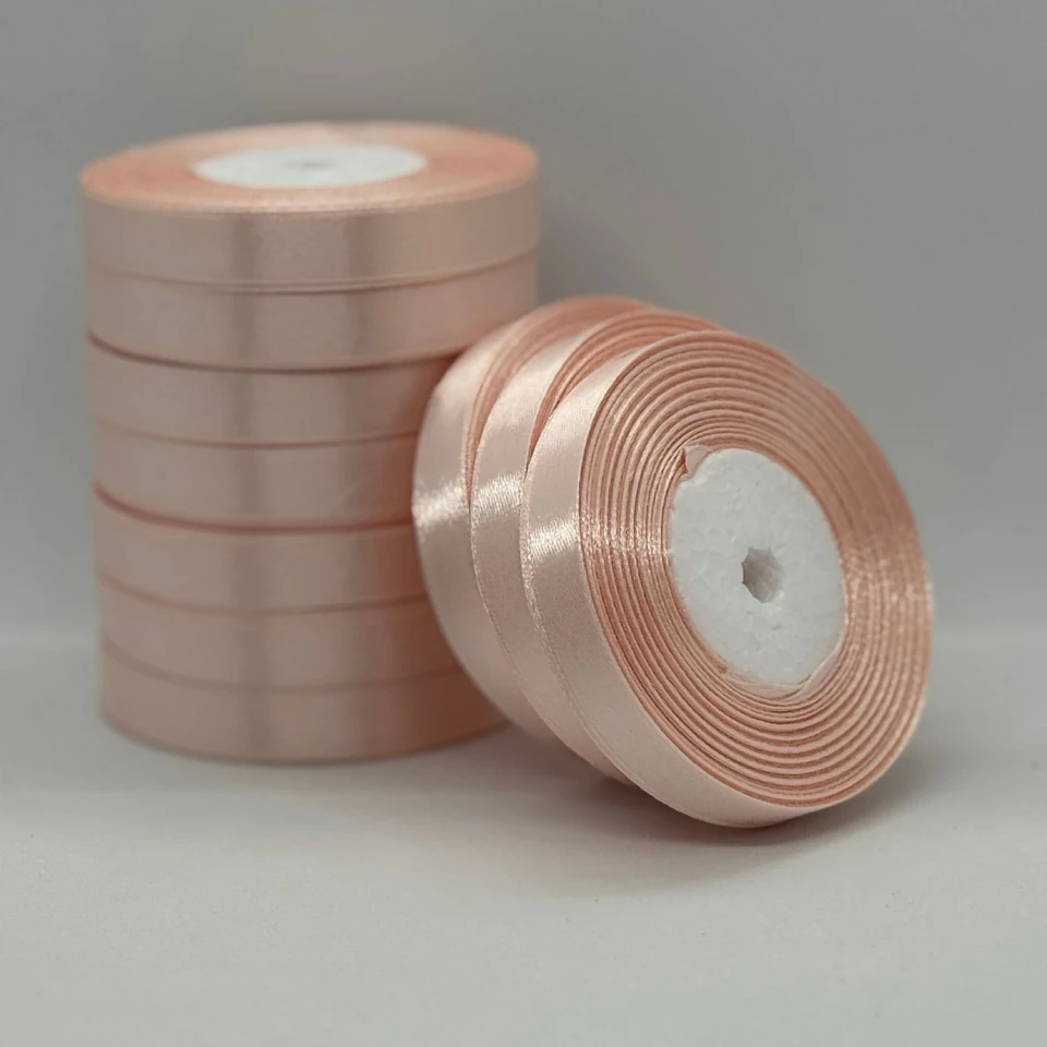 Атласна стрічка 1.2 см (33 м.), 28 малиновий