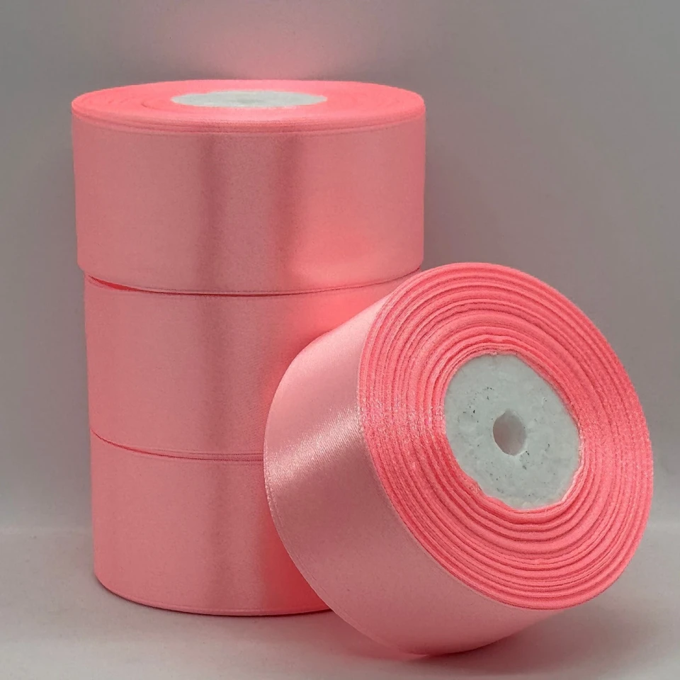 Атласна стрічка 4 см (33 м.), 66 блідий рожевий