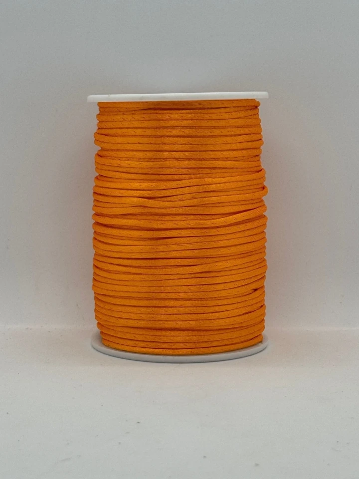 Шнур атласний корсетний 2.3 мм (100 ярдів/91,44 м.), 61 світлий помаранчевий