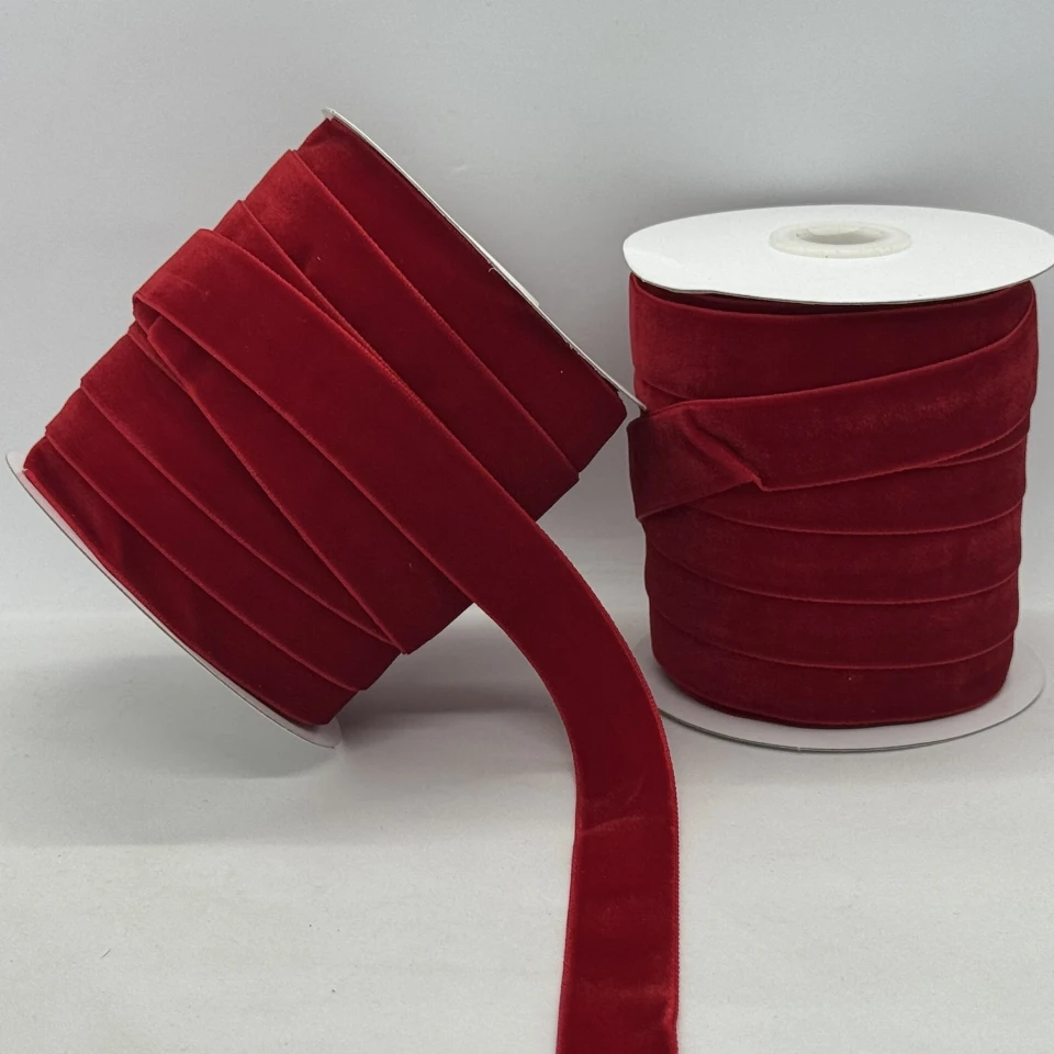Оксамитова стрічка 2 см (25 ярдів/22,75 м.), 41 червоний