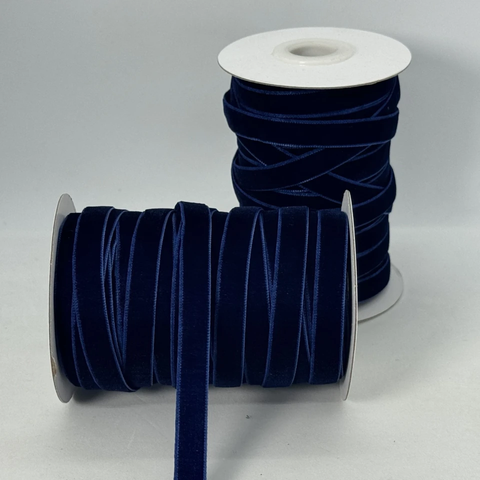 Оксамитова стрічка 1 см (25 ярдів/22,75 м.), 52 темно синій
