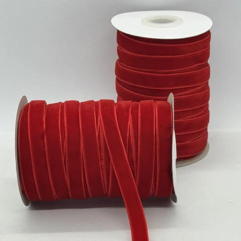 Оксамитова стрічка 1 см (25 ярдів/22,75 м.), 41 червоний