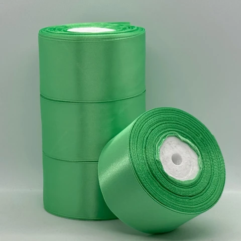 Атласна стрічка 5 см (33 м.), 138 зелене море