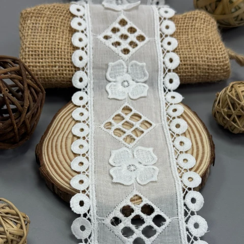 3D Мереживо прошва Діадема Артеміди 8 см (1 метр), білий