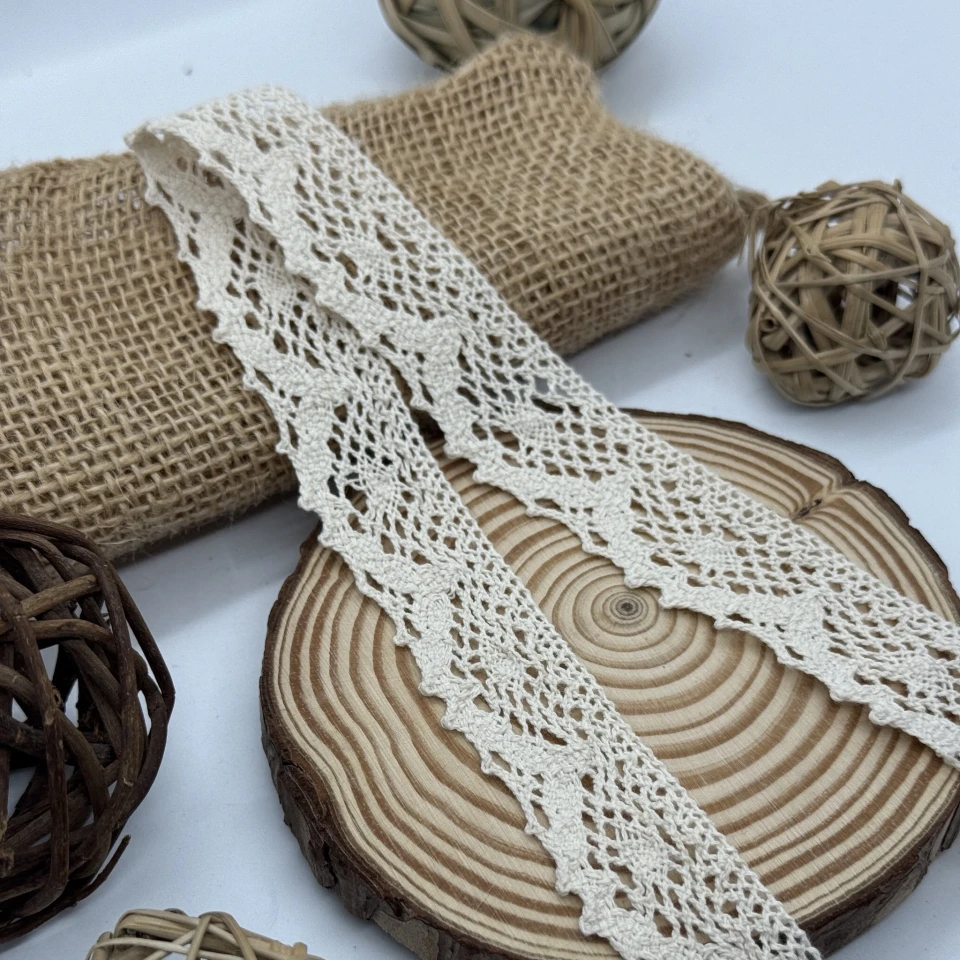 Мереживо макраме "Шовкова роса" 2,5 см. (1 м.), бежевий