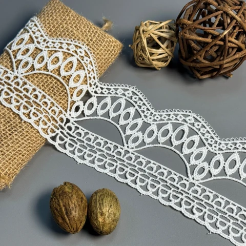 Мереживо поліестер "Рожева симфонія" 8 см.(1 м.), білий