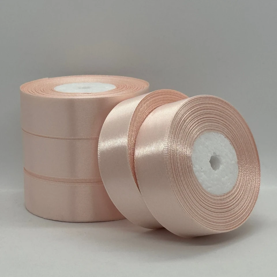 Атласна стрічка 2.5 см (33 м.), 06 ніжно-персиковий