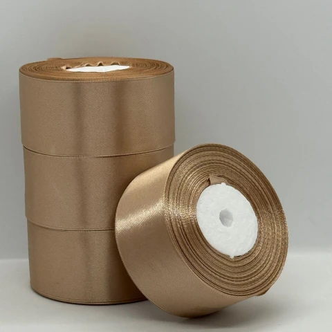 Атласна стрічка 4 см (33 м.), 67 світлий коричневий