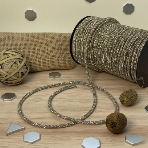 Стразовий шнур 4 мм 8 рядів (50 м), шампань CHAMPAGNE