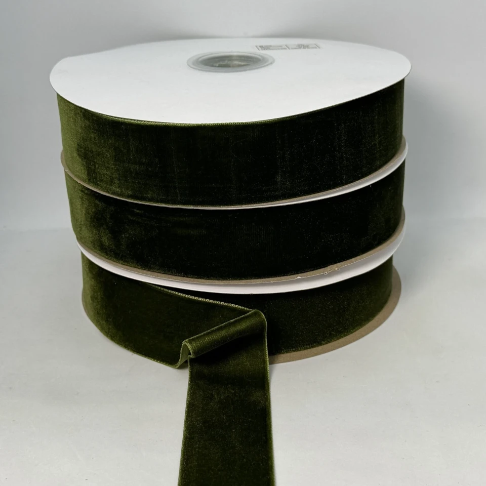 Оксамитова стрічка 3.8 см (25 ярдів/22,75 м.), 36 оливковий