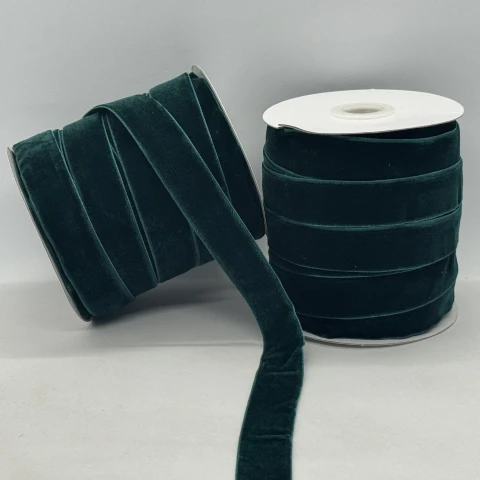 Оксамитова стрічка 2 см (25 ярдів/22,75 м.), 34 зелений