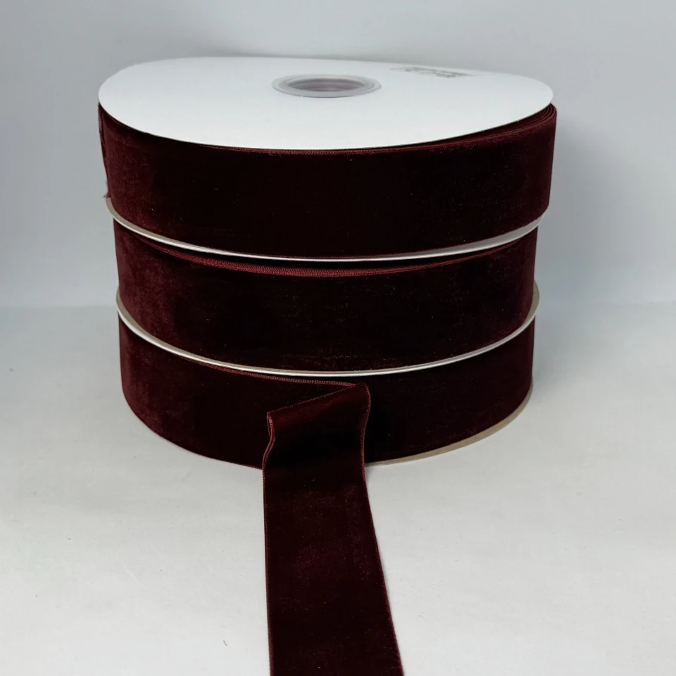 Оксамитова стрічка 3.8 см (25 ярдів/22,75 м.), 44 гранатовий