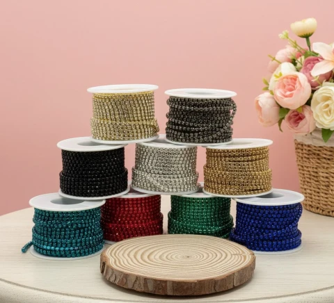 Цепі камні ss 12 3 мм (10 ярдів), золото