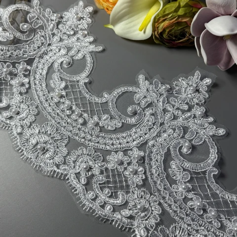 Мережево з кордовую ниткою «Лавандова мрія»+перли  17 см(1 метр), білий