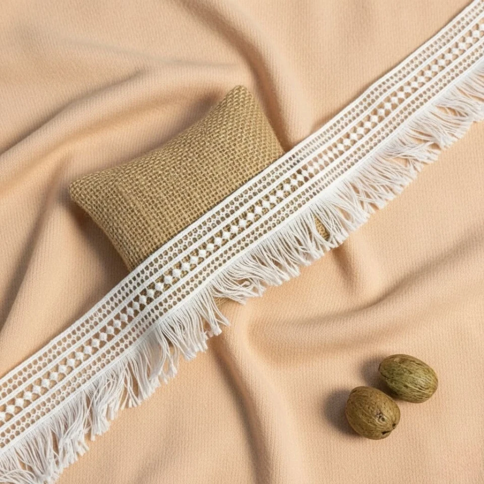 Мереживо поліестер "Перлинна аура" 7 см (1 м.), молочний