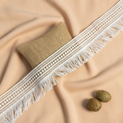 Мереживо поліестер "Перлинна аура" 7 см (1 м.), молочний