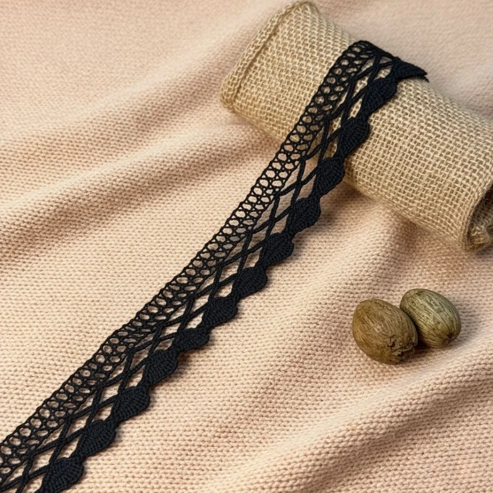 Мереживо макраме "Квіткова мелодія" 4 см.(1 м.), чорний