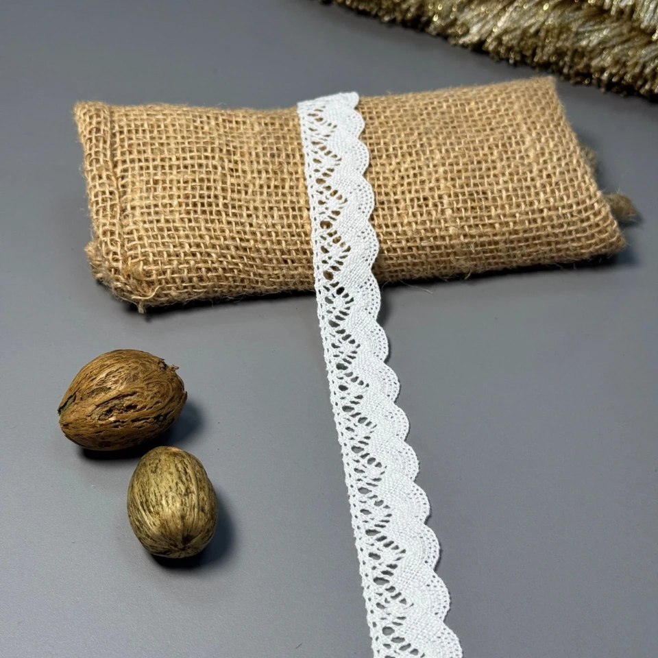 Мереживо макраме "Ніжний шепіт" 2 см.(1 м.), молочний
