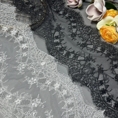 Мереживо французьке «Lune Blanche»23 см. (купон 3 м.), теплий білий