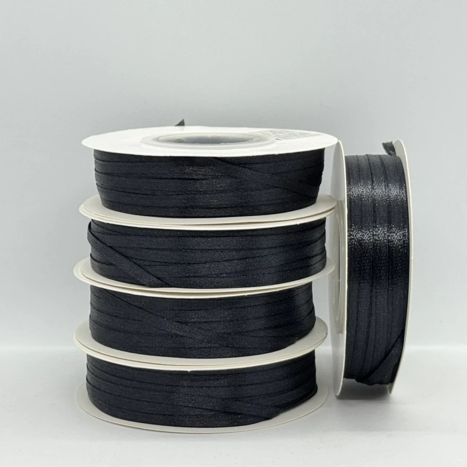 Атласна стрічка 0.3 см (91 м.), чорний