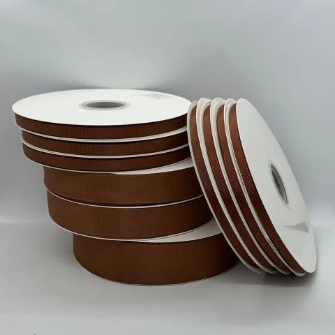 Стрічка репс 0.65 см (100 ярдів/91 м.), 1032 коричневий