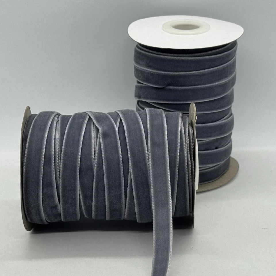 Оксамитова стрічка 1 см (25 ярдів/22,75 м.), 89 сірий