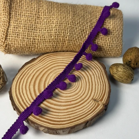 Тасьма з пампонами (20 ярдів/18,28 м.), 35 фіолетовий