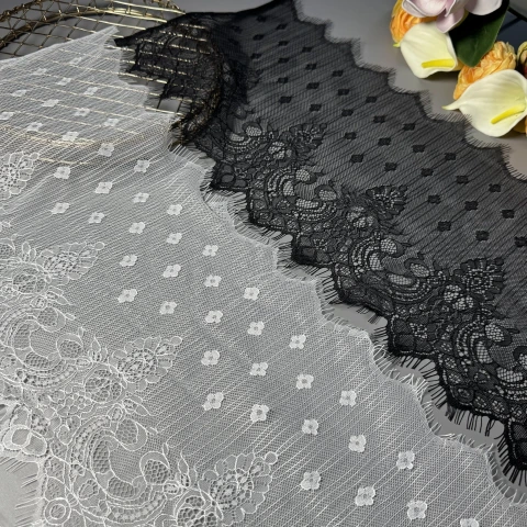 Мереживо французьке «Le Rêve»26 см. (купон 3 м.), теплий білий