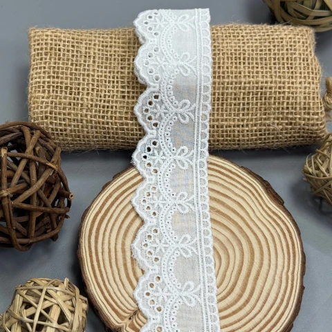 Мереживо прошва "Квіткова мелодія" 4 см (1 м.), білий